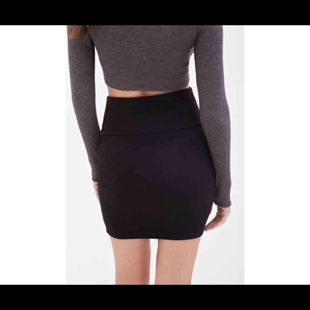 Black bodycon mini skirt